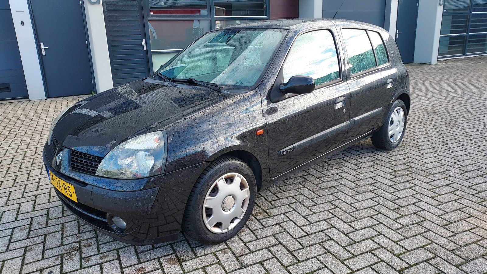 Verkocht Renault Clio 1.4i 16V RT 5-deurs