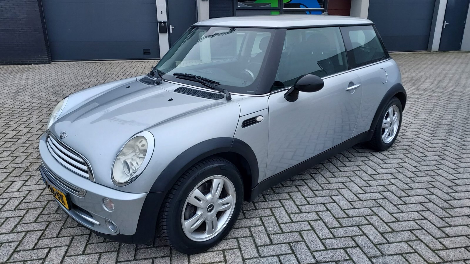 Verkocht ——- Mini One 1.6i 16V