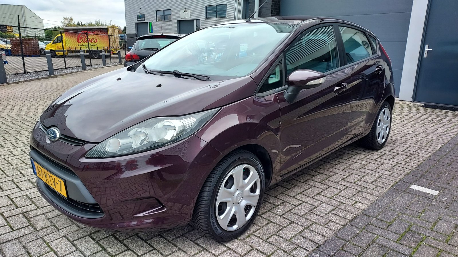 Verkocht ——- Ford Fiësta 1.2i 16V 5-deurs