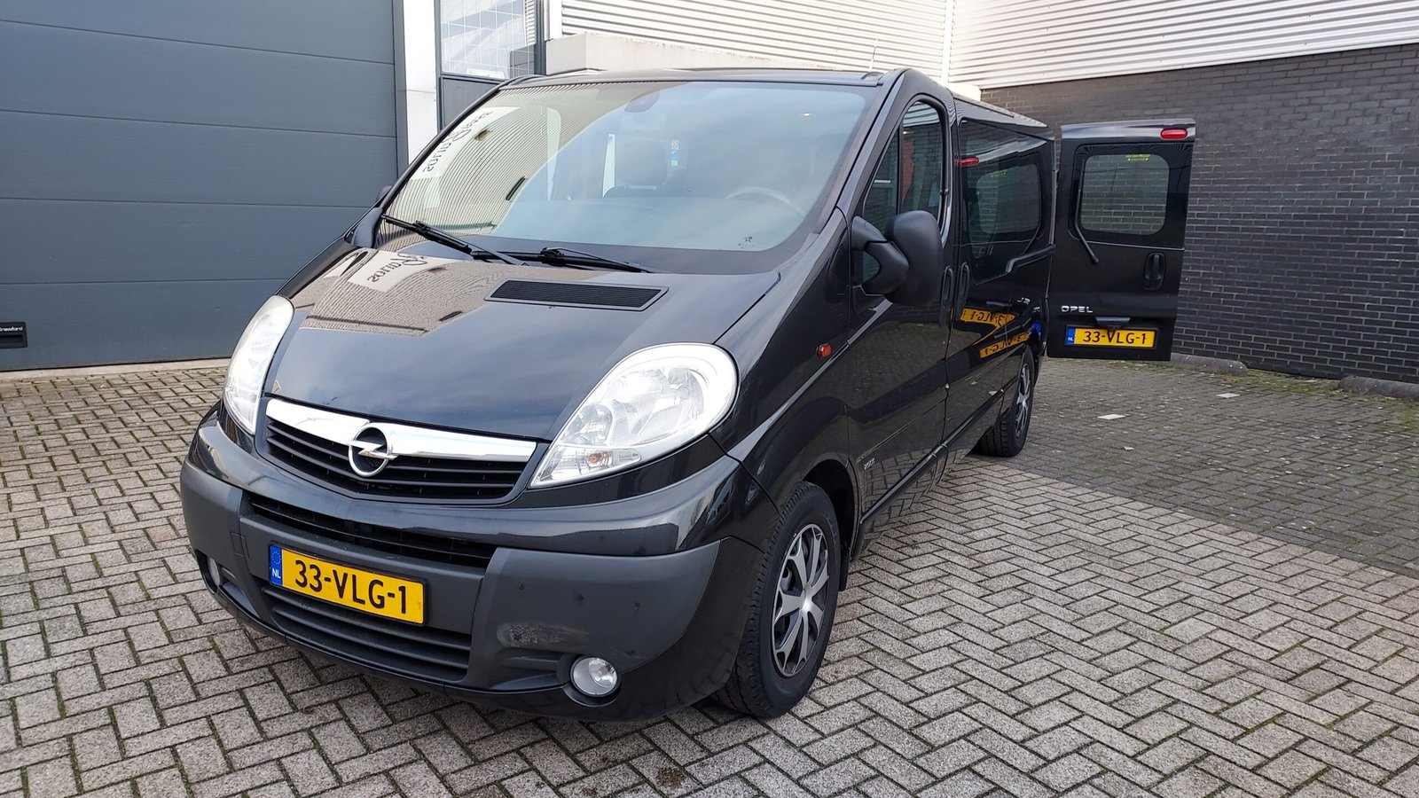 Opel Vivaro 2.5 CDTi Rolstoelvervoer - Afbeelding 3