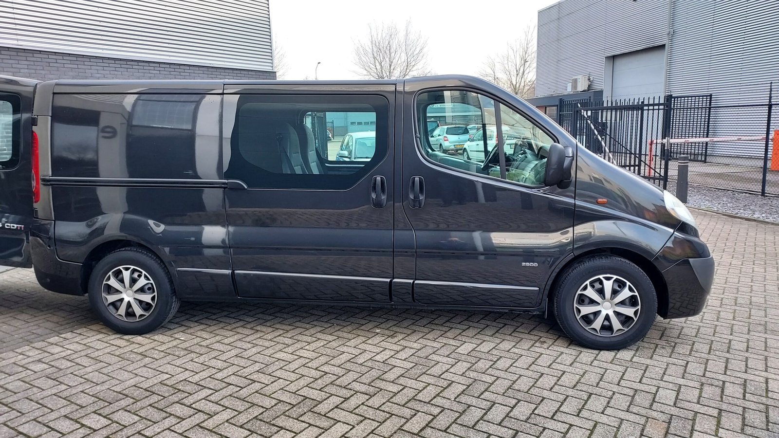 Opel Vivaro 2.5 CDTi Rolstoelvervoer - Afbeelding 5