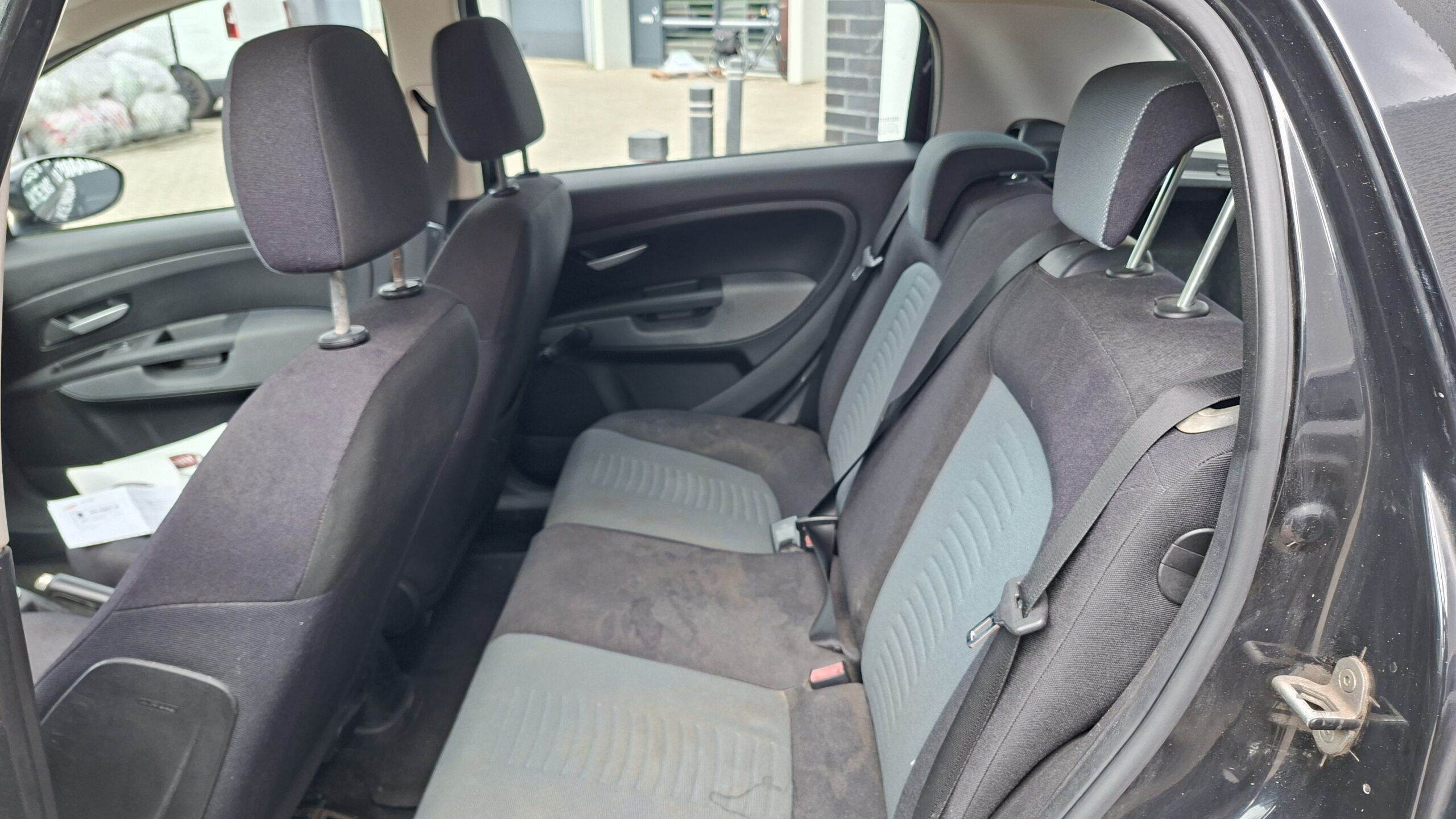 Fiat Punto 1.4i 16V 5-deurs - Afbeelding 9